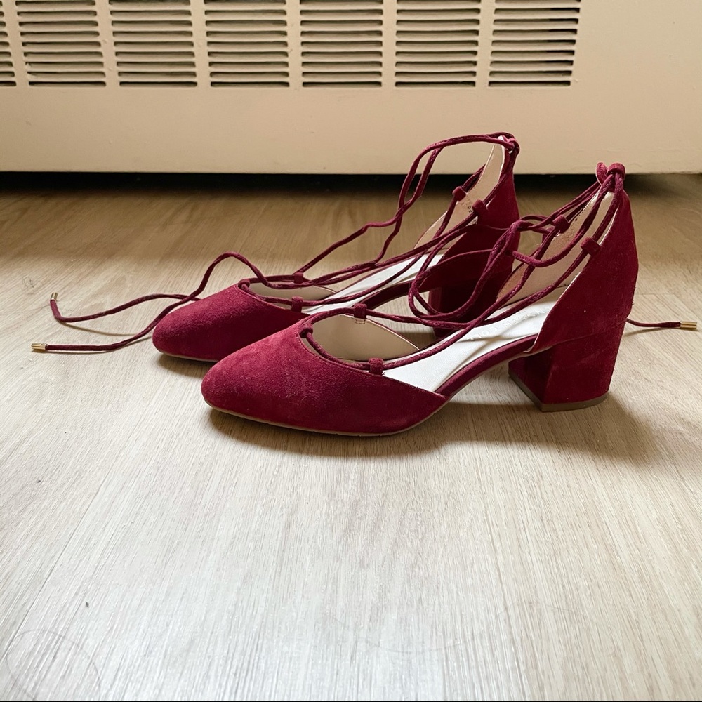 Kenneth Cole Burgundy Suede Lace Up Pumps